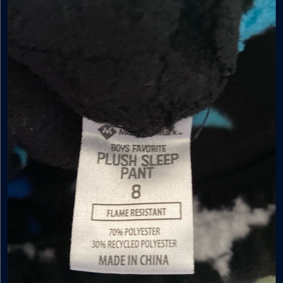 Assorted Bundle 4 pc Set - Picture 7 of 7